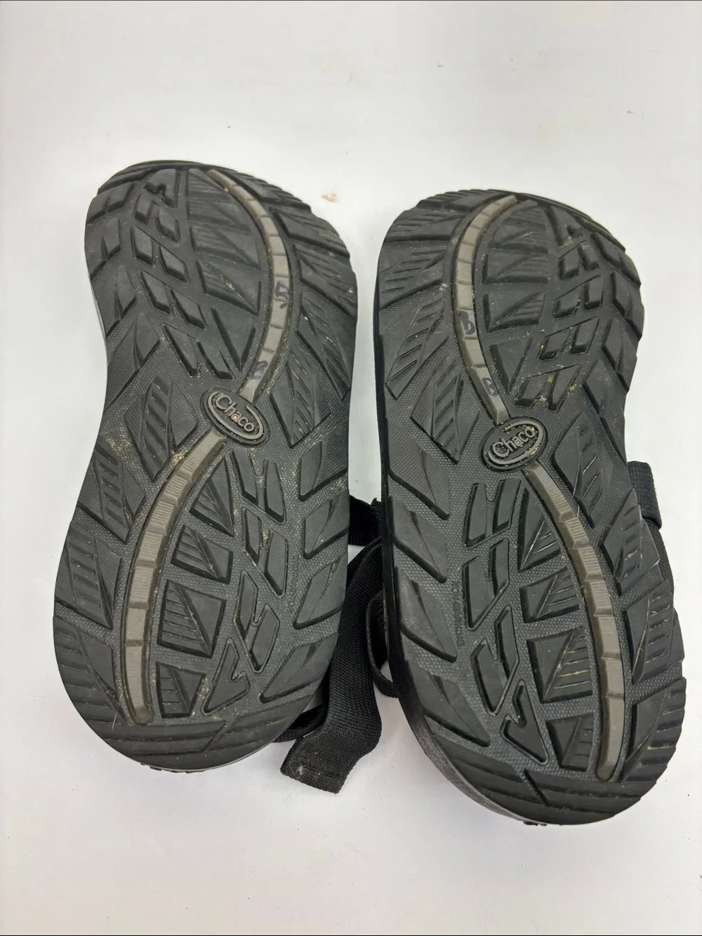 Chaco Black Strappy Outdoor Sandals, SZ 10 for men’s, box 41